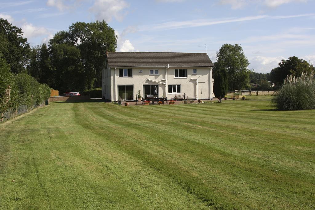 Broadwell Guest House Меридън Екстериор снимка